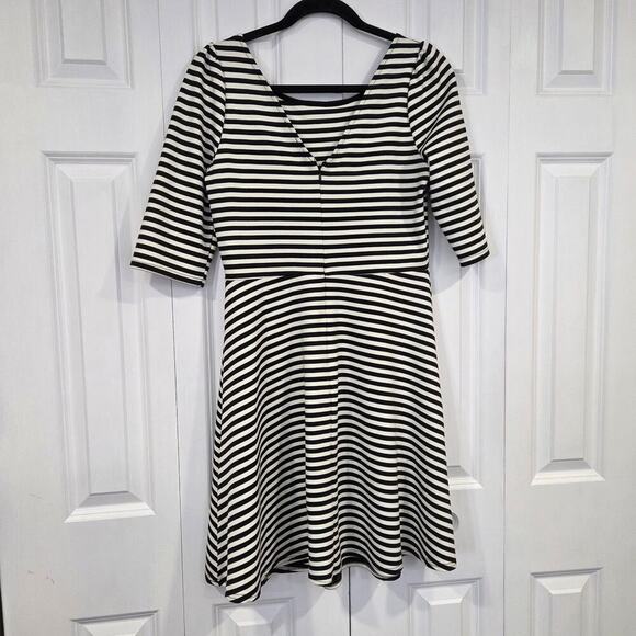 Pixley by Stitch Fix Kathy Black Striped Stretch Fit & Flare V-Back Dress Size M - Picture 2 of 7